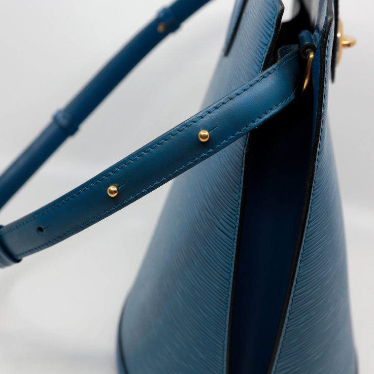 Fabrication 1995, vintage Cluny épi bleu toledo Louis Vuitton - seconde main – Image 7