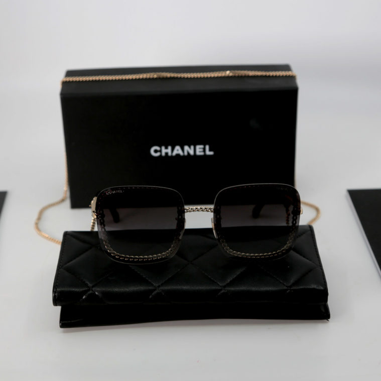 Lunettes Chanel avec son bijou de seconde main rare – Image 3