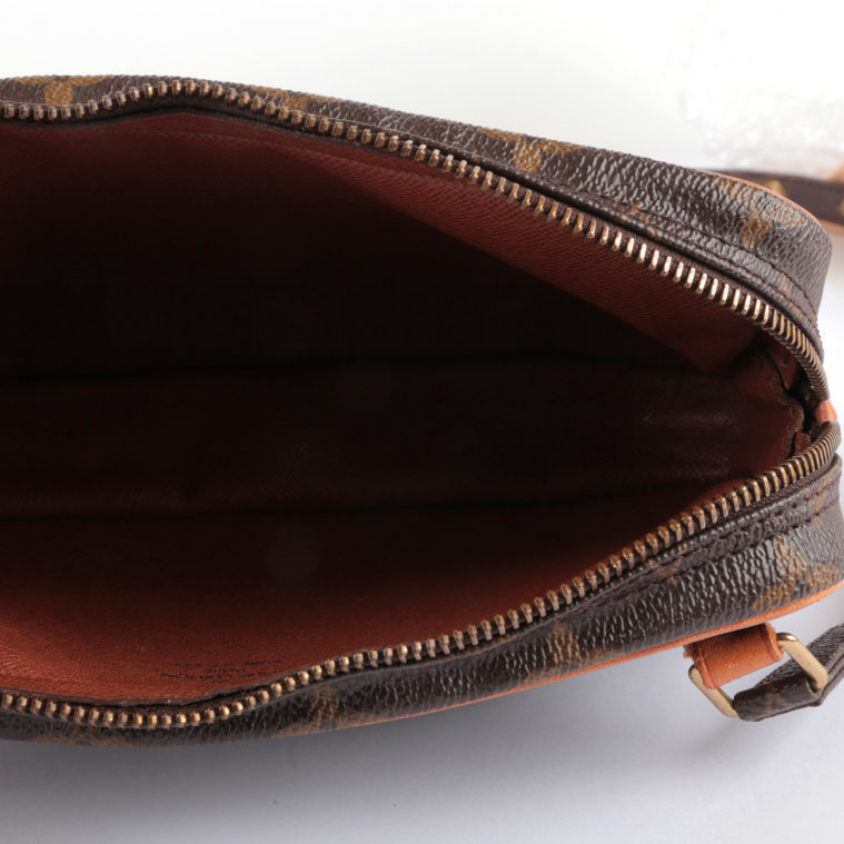fabrication 1995 Pochette Marly Monogram Louis Vuitton vintage - seconde main – Image 4