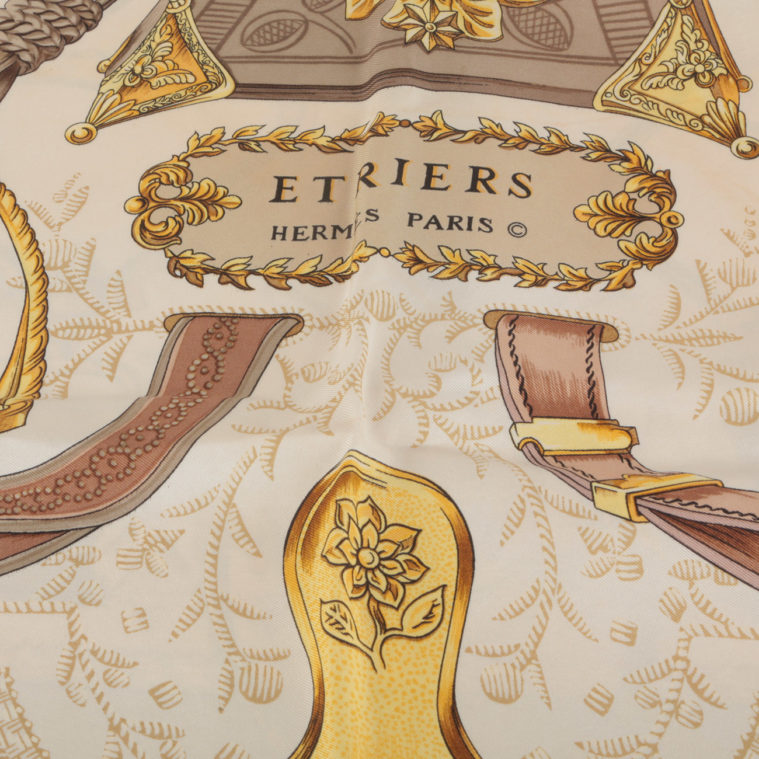 Carré de soie ''Etriers'' Hermès - seconde main – Image 3