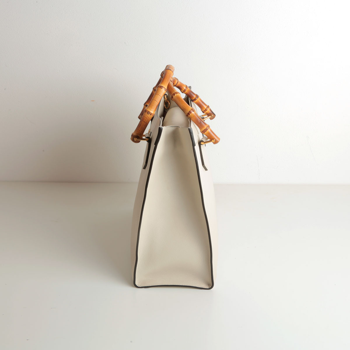 Sac en cuir grainé beige Diana Gucci - seconde main – Image 4