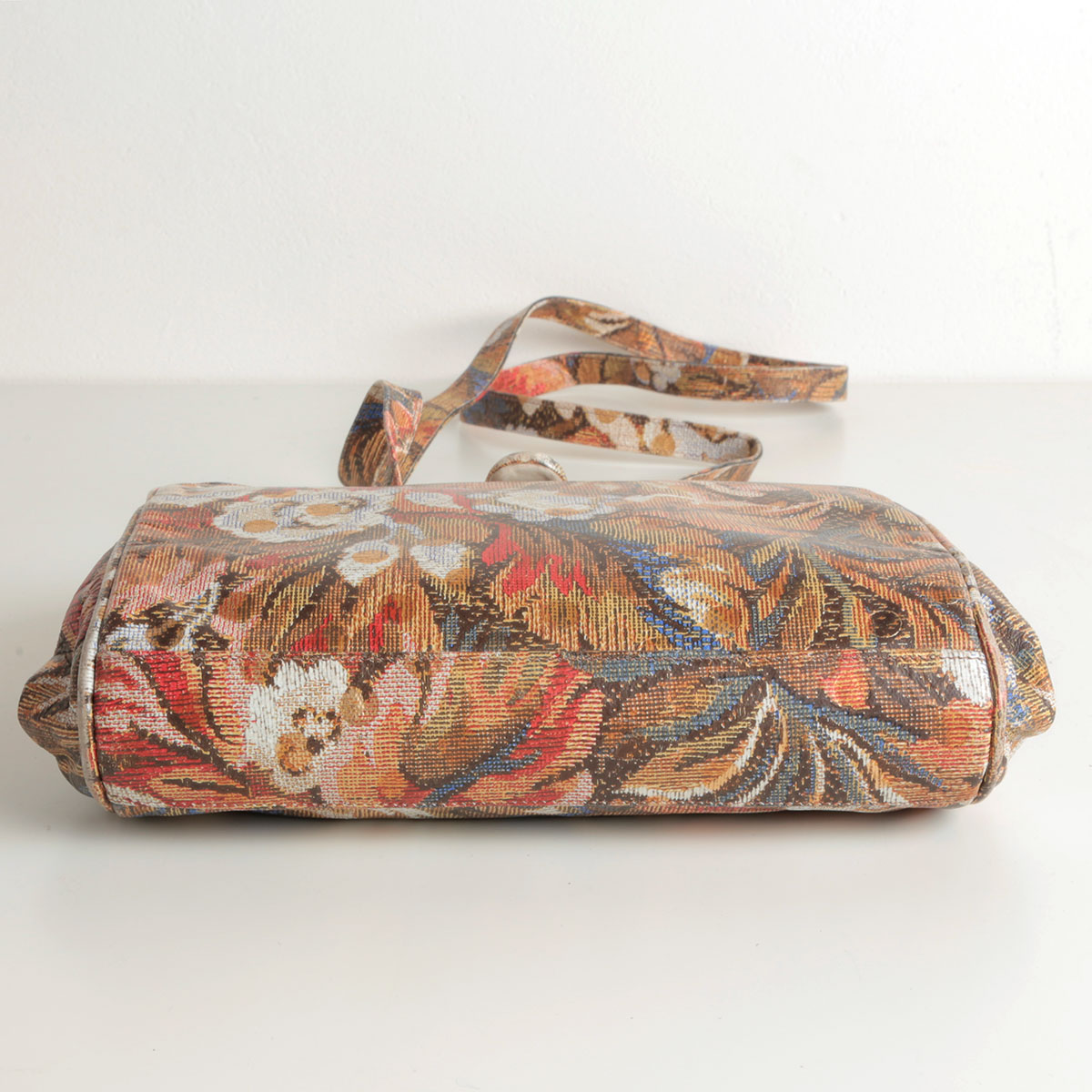 Pochette baroque Stuart Weitzman - seconde main – Image 3